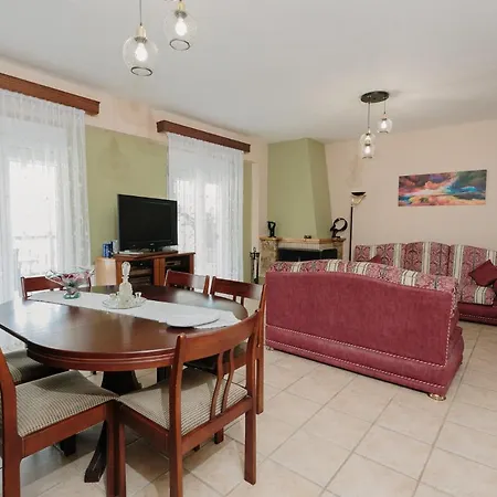 Happy * カヴァラ