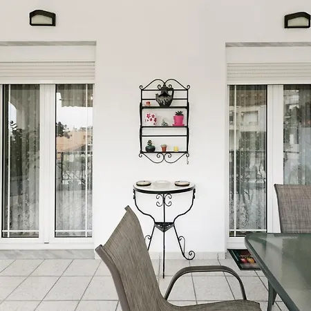 Happy * カヴァラ